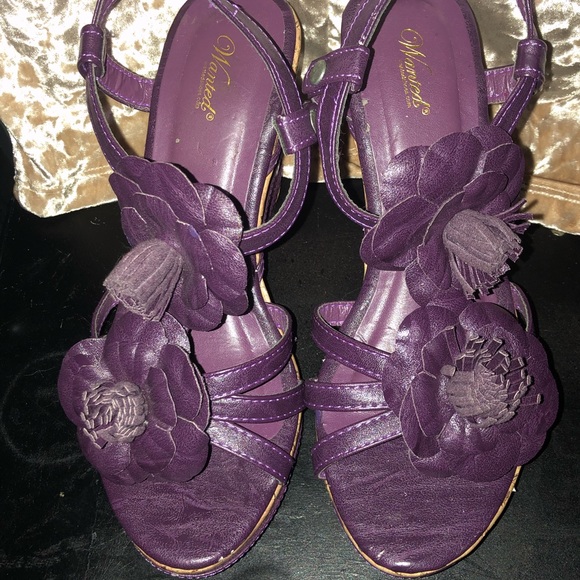 Plum wanted straps wedge sandals with flowers 🌸 - Picture 2 of 4